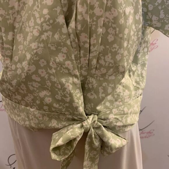 BUFFALO. Sz Medium. Blouson Wrap Side Tie Blouse. Neck Snap. Relaxed Fit. B9 - Picture 5 of 6